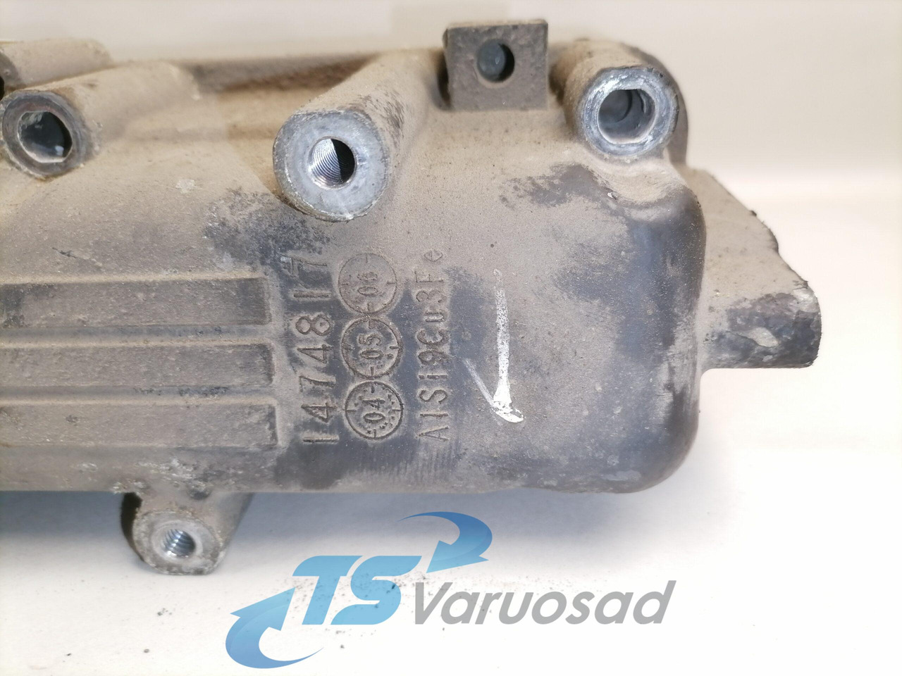 Scania Intake mainfold 1474817 - יריעת כניסה עבור משאית: תמונה 3 Scania Intake mainfold 1474817 - יריעת כניסה עבור משאית: תמונה 3