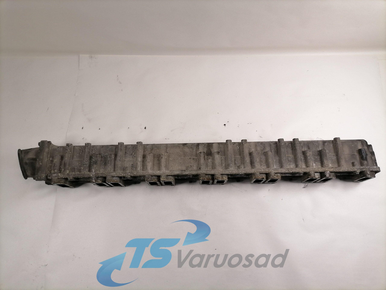 Scania Intake mainfold 1474817 - יריעת כניסה עבור משאית: תמונה 2 Scania Intake mainfold 1474817 - יריעת כניסה עבור משאית: תמונה 2