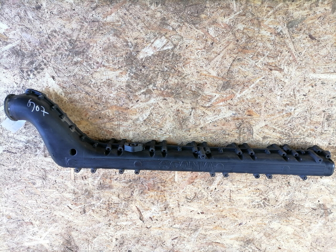 Scania Intake mainfold 1493717 - יריעת כניסה עבור משאית: תמונה 2 Scania Intake mainfold 1493717 - יריעת כניסה עבור משאית: תמונה 2