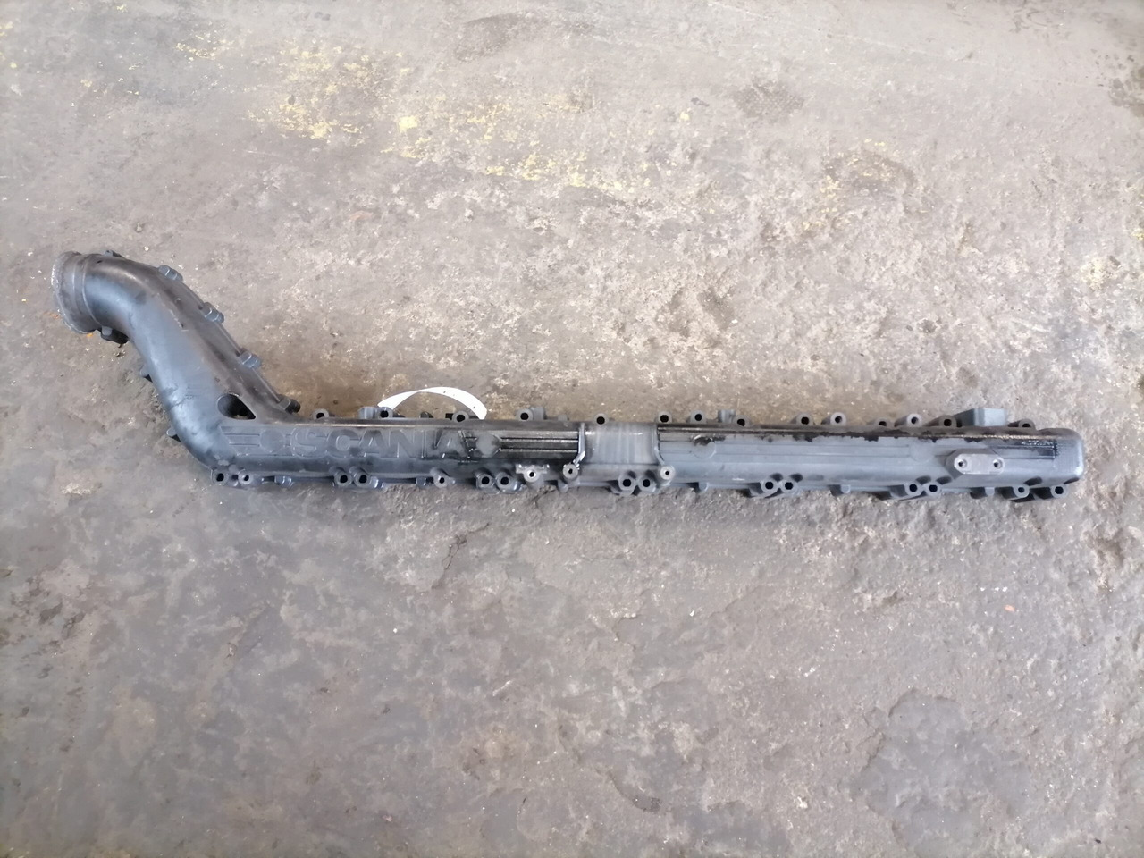 Scania Intake mainfold 1893329 - יריעת כניסה עבור משאית: תמונה 2 Scania Intake mainfold 1893329 - יריעת כניסה עבור משאית: תמונה 2