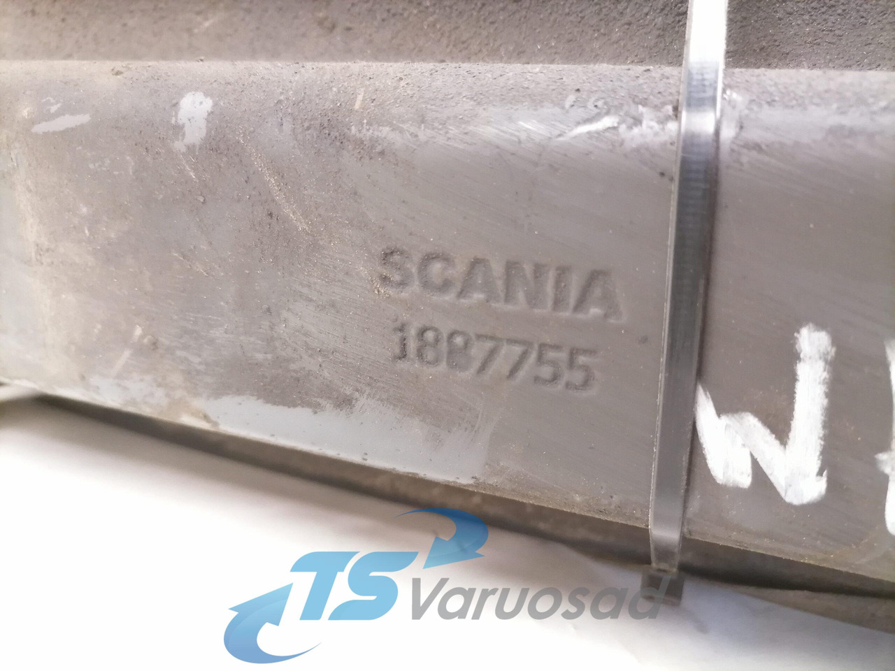 Scania Kütusepaagi kandur, Scania 1887755 - מכל דלק עבור משאית: תמונה 4 Scania Kütusepaagi kandur, Scania 1887755 - מכל דלק עבור משאית: תמונה 4