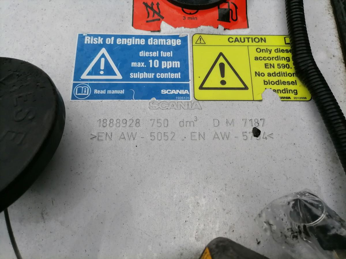 Scania Kütusepaak 750L 1888928 - מכל דלק עבור משאית: תמונה 4 Scania Kütusepaak 750L 1888928 - מכל דלק עבור משאית: תמונה 4