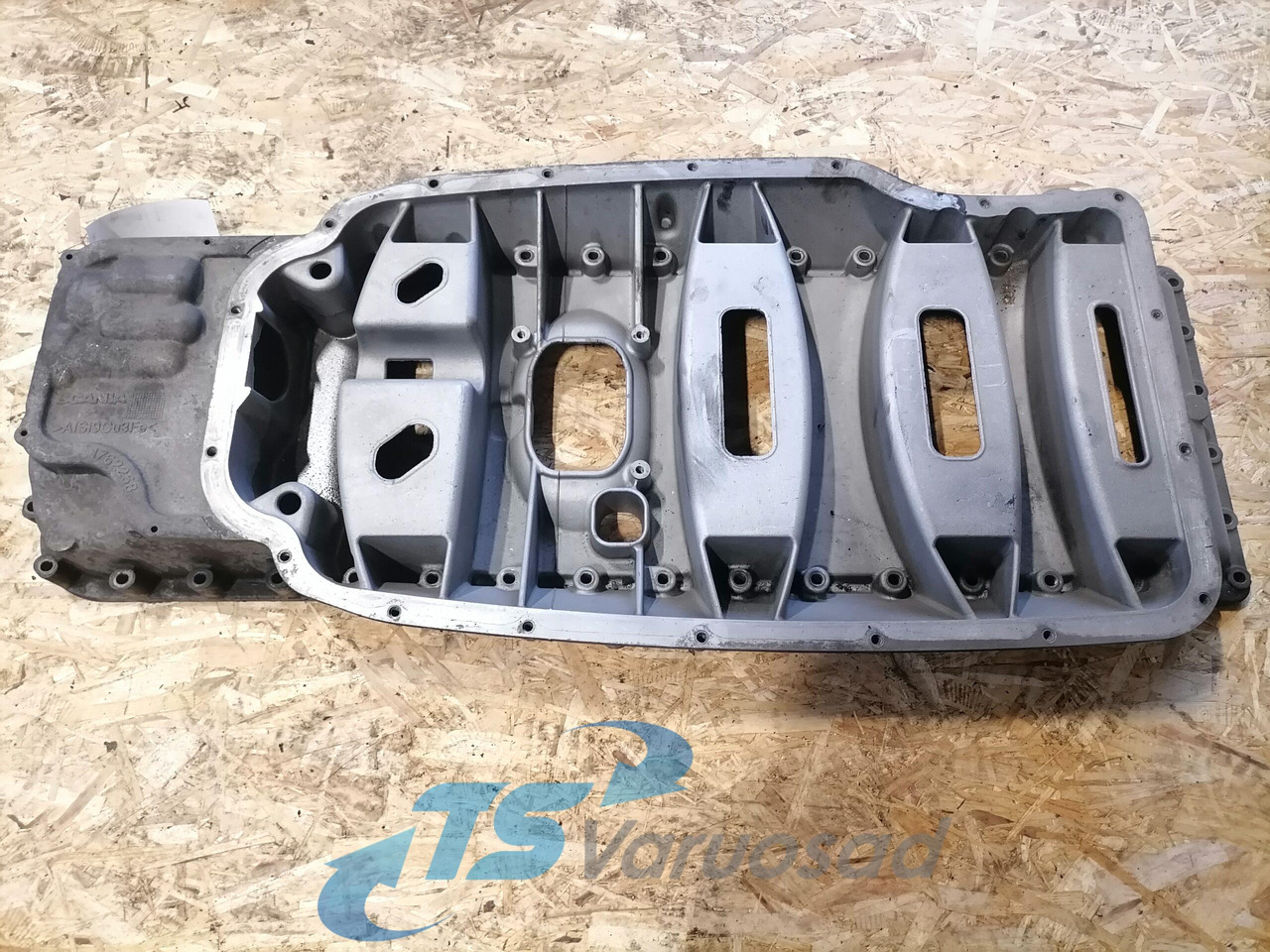 Scania Ladder frame 1762258 - מחבת שמן עבור משאית: תמונה 3 Scania Ladder frame 1762258 - מחבת שמן עבור משאית: תמונה 3