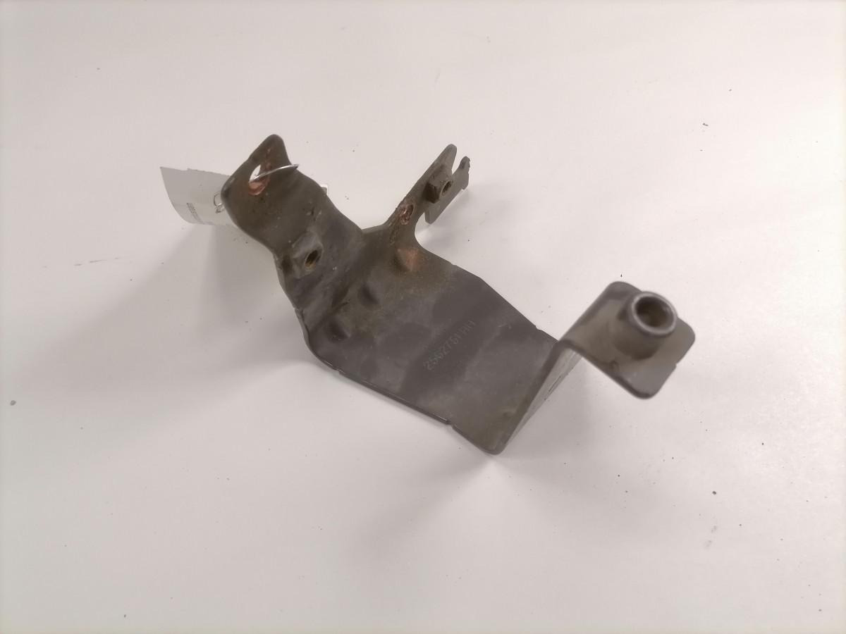 Scania Light bracket 2562751 - אורות/ תאורה עבור משאית: תמונה 2 Scania Light bracket 2562751 - אורות/ תאורה עבור משאית: תמונה 2