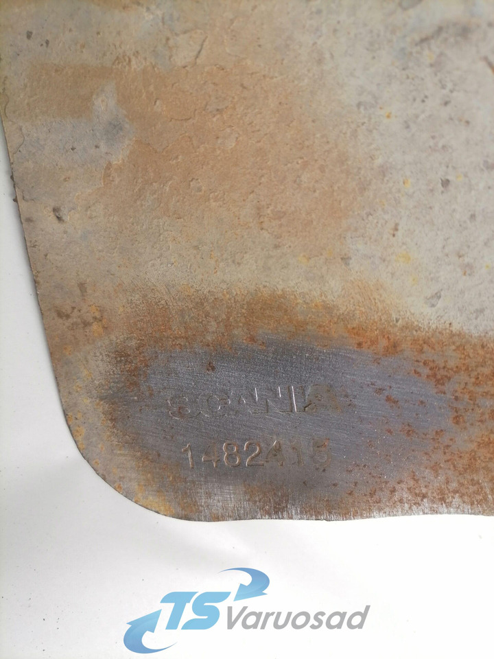 Scania Mudguard 1482415 - חלק אוניברסלי עבור משאית: תמונה 2 Scania Mudguard 1482415 - חלק אוניברסלי עבור משאית: תמונה 2