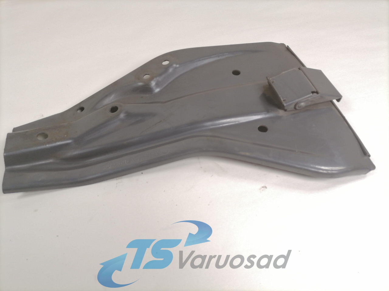 Scania Mudguard bracket 1743493 - חלק אוניברסלי עבור משאית: תמונה 2 Scania Mudguard bracket 1743493 - חלק אוניברסלי עבור משאית: תמונה 2