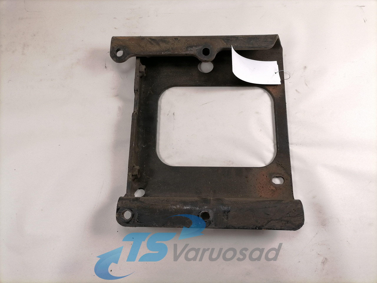 Scania Muffler carrier 81155025223 - עמם-פליטה עבור משאית: תמונה 2 Scania Muffler carrier 81155025223 - עמם-פליטה עבור משאית: תמונה 2