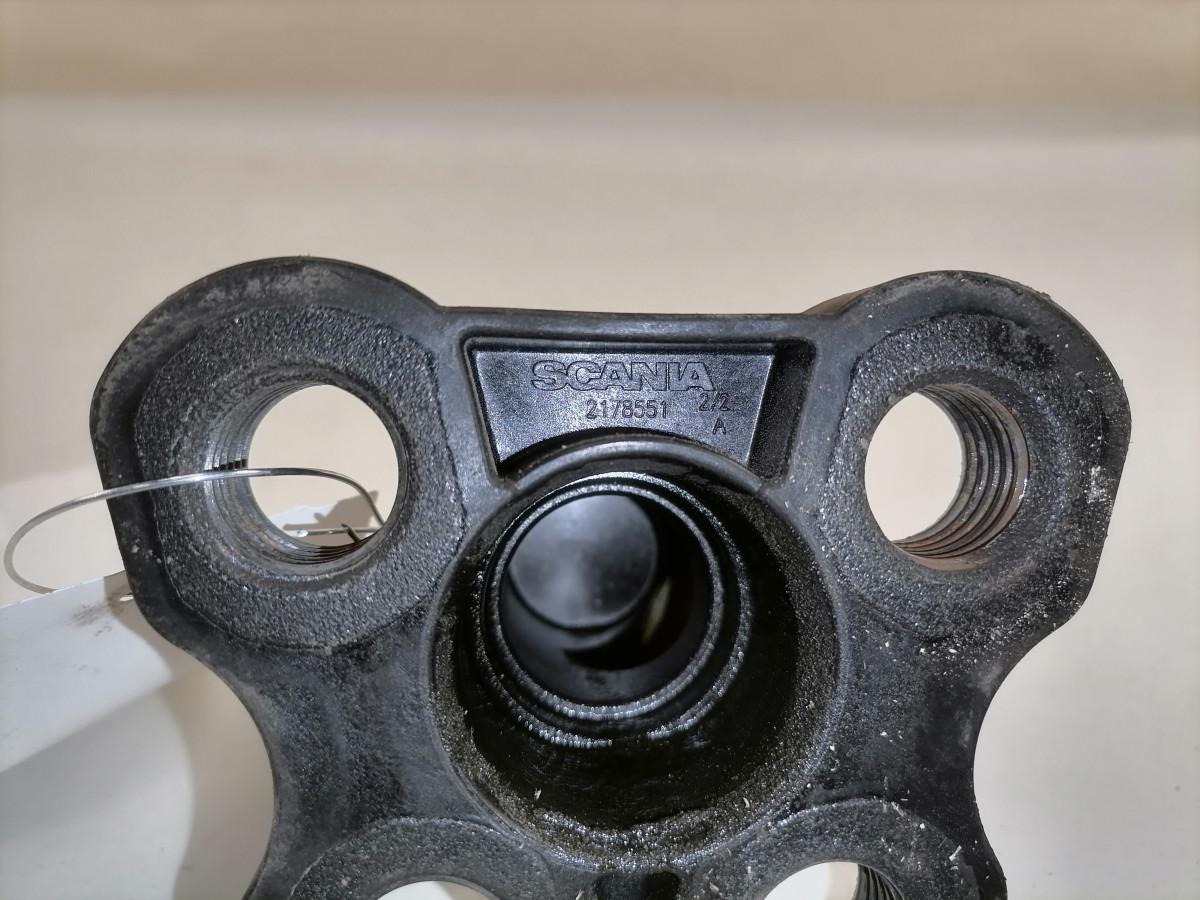 Scania Oil pipe 2178551 - מנוע וחלקים עבור משאית: תמונה 4 Scania Oil pipe 2178551 - מנוע וחלקים עבור משאית: תמונה 4