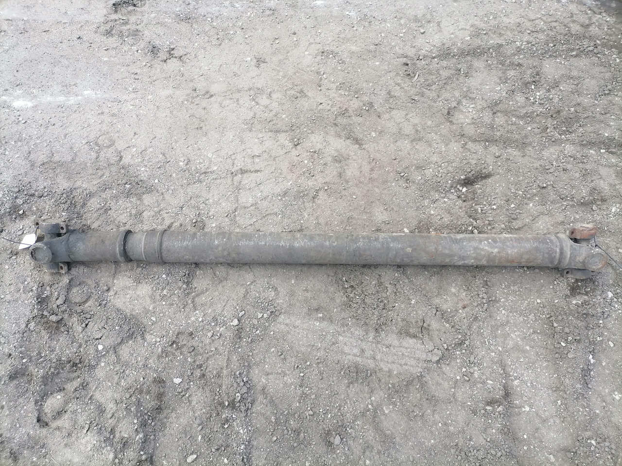 Scania Propeller shaft 1758600 - גל מדחף עבור משאית: תמונה 2 Scania Propeller shaft 1758600 - גל מדחף עבור משאית: תמונה 2