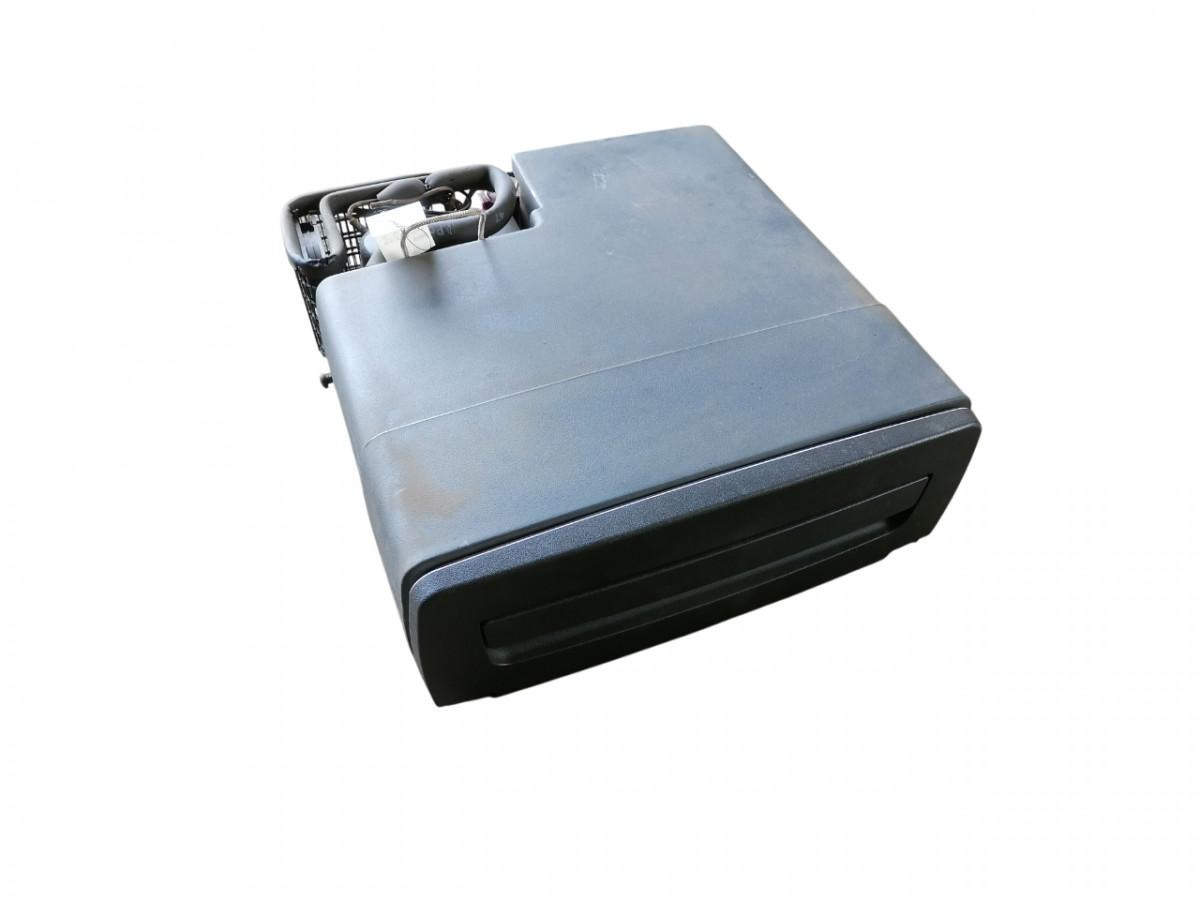 Scania Refigerator 1906067 - חלק אוניברסלי עבור משאית: תמונה 1 Scania Refigerator 1906067 - חלק אוניברסלי עבור משאית: תמונה 1