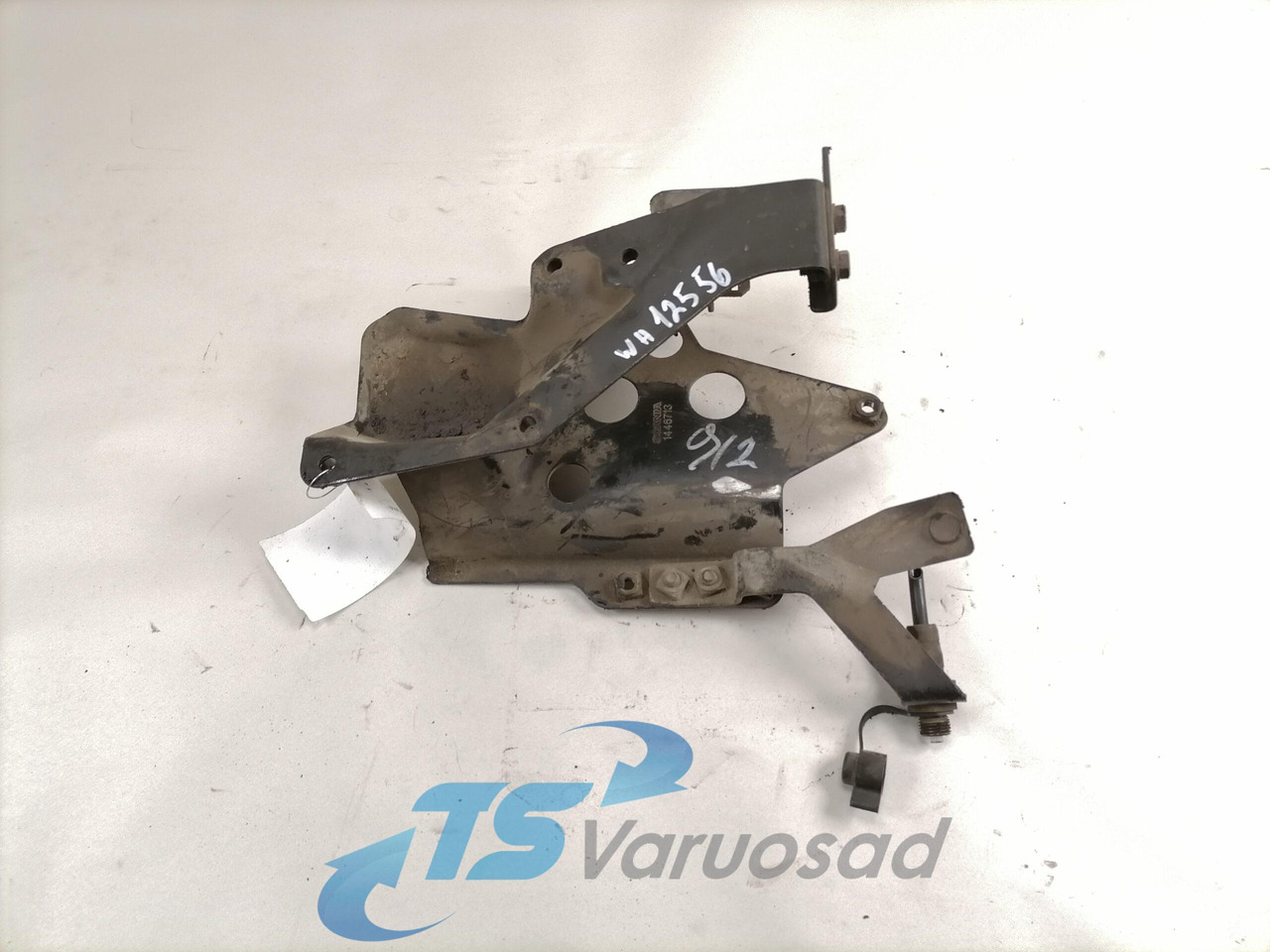 Scania Roolisüsteemi õlimahuti kandur 1446713 - צינור היגוי עבור משאית: תמונה 1 Scania Roolisüsteemi õlimahuti kandur 1446713 - צינור היגוי עבור משאית: תמונה 1