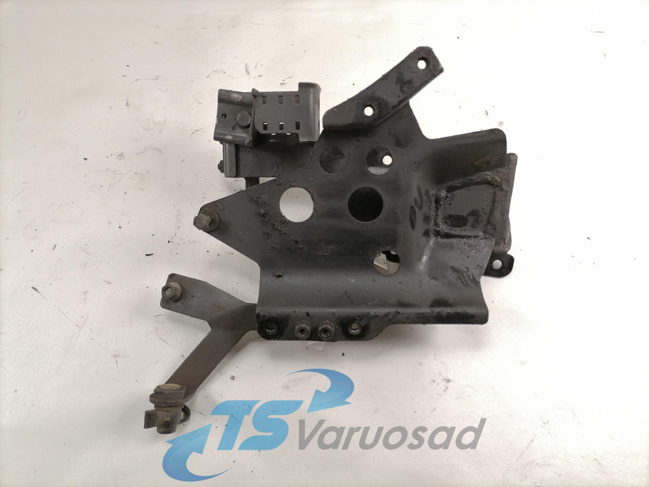 Scania Roolisüsteemi õlimahuti kandur 1792053 - צינור היגוי עבור משאית: תמונה 3 Scania Roolisüsteemi õlimahuti kandur 1792053 - צינור היגוי עבור משאית: תמונה 3