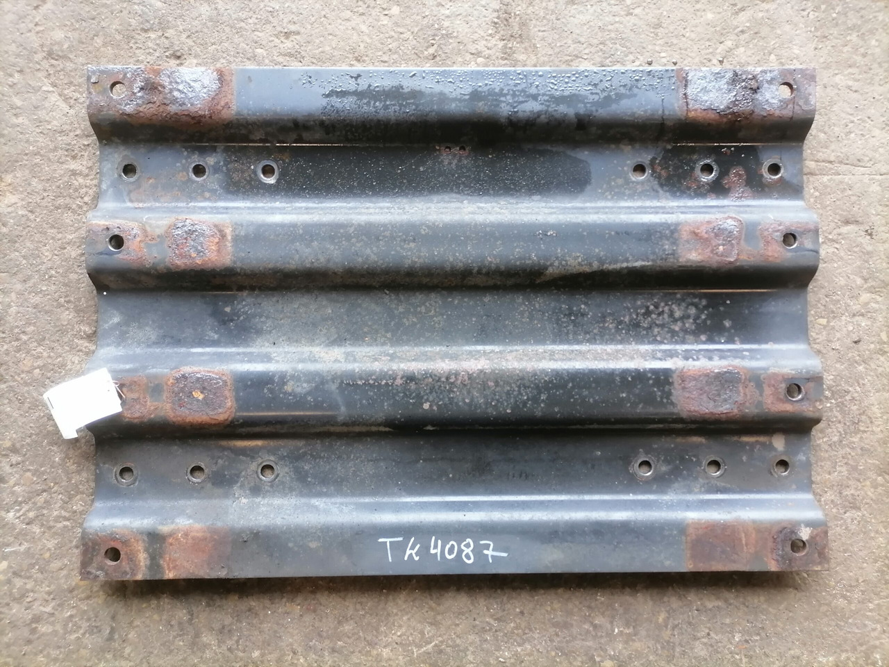 Scania Saddle plate 2061804 - מצמד גלגל חמישי עבור משאית: תמונה 3 Scania Saddle plate 2061804 - מצמד גלגל חמישי עבור משאית: תמונה 3