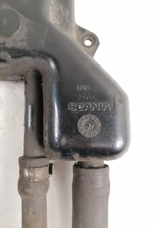 Scania Scania steering oil tank 1894289 - צינור היגוי עבור משאית: תמונה 2 Scania Scania steering oil tank 1894289 - צינור היגוי עבור משאית: תמונה 2