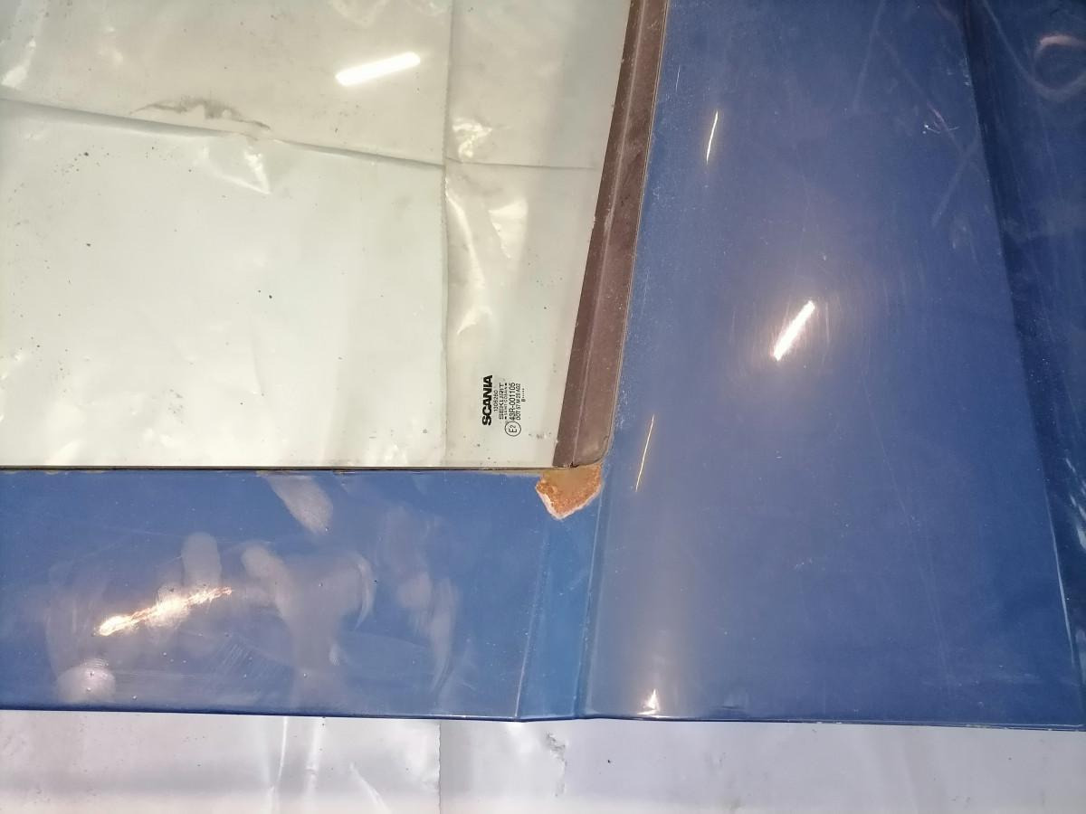 Scania Scania uks, parem 1384420 - דלת וחלקים עבור משאית: תמונה 3 Scania Scania uks, parem 1384420 - דלת וחלקים עבור משאית: תמונה 3