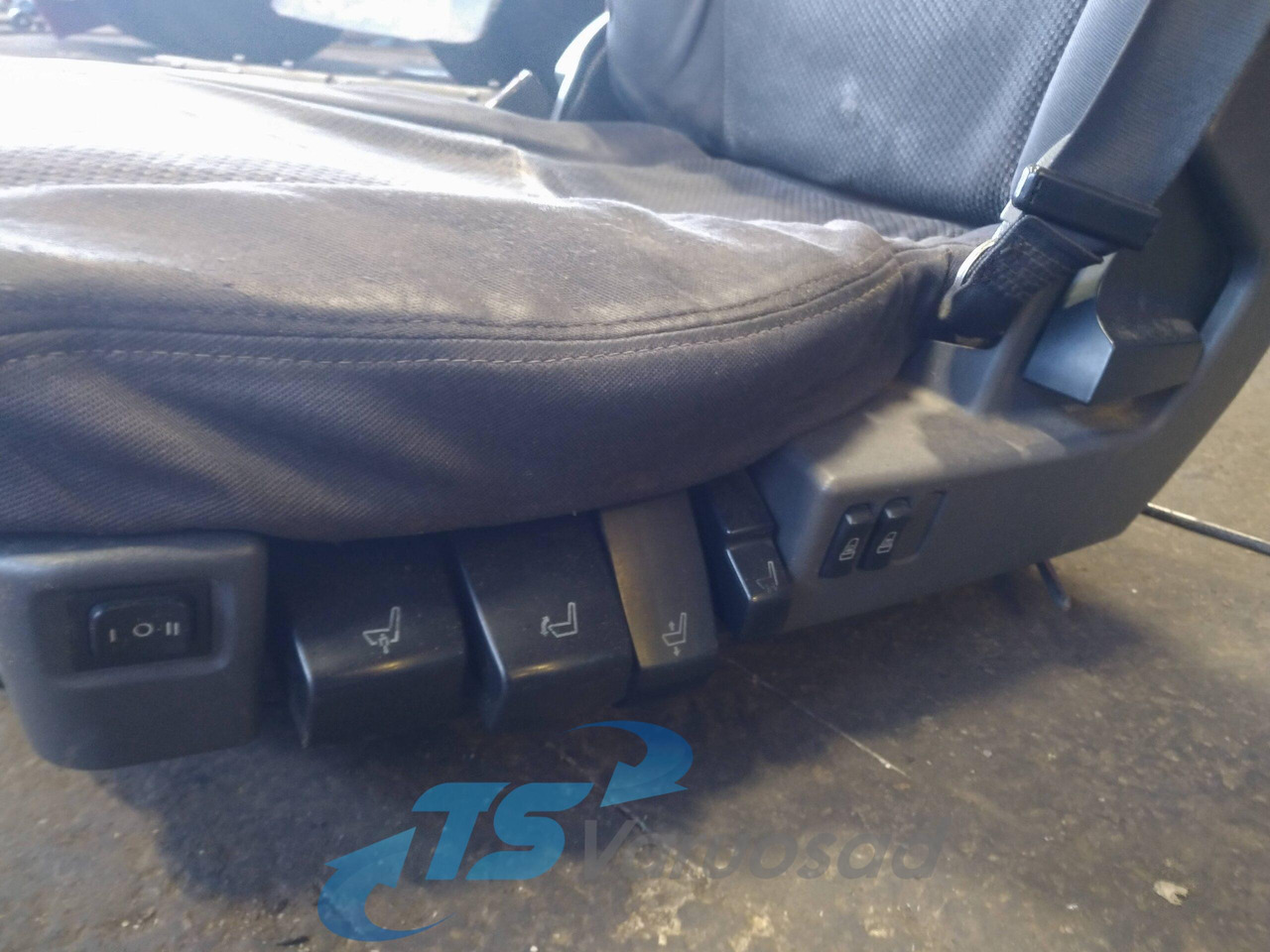 Scania Seat 1797514 - מושב עבור משאית: תמונה 3 Scania Seat 1797514 - מושב עבור משאית: תמונה 3