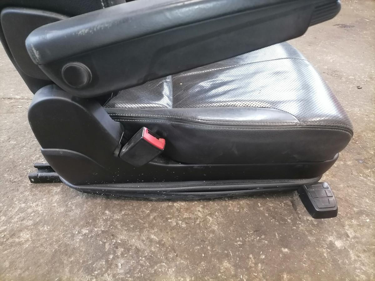 Scania Seat 2601037 - מושב עבור משאית: תמונה 4 Scania Seat 2601037 - מושב עבור משאית: תמונה 4