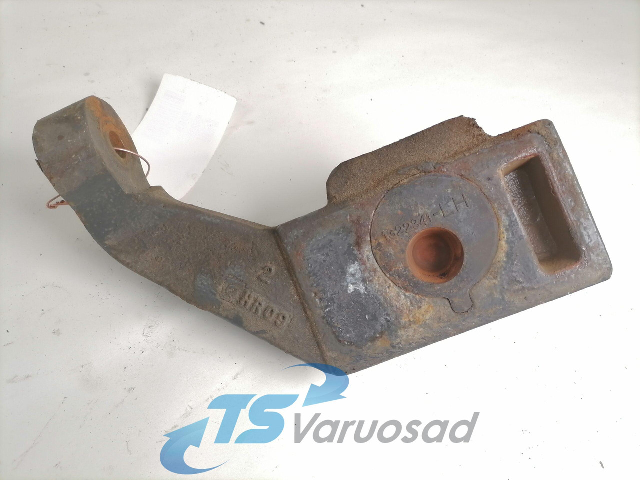 Scania Shock absorber mounting 1354061 - מתלה עבור משאית: תמונה 3 Scania Shock absorber mounting 1354061 - מתלה עבור משאית: תמונה 3