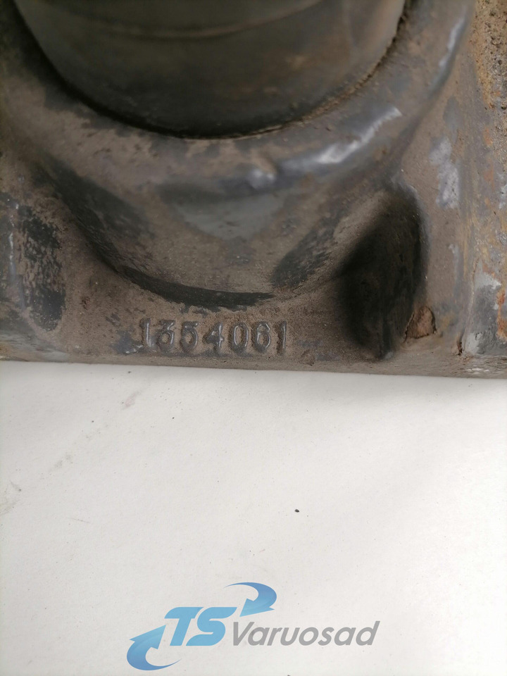 Scania Shock absorber mounting 1354061 - מתלה עבור משאית: תמונה 2 Scania Shock absorber mounting 1354061 - מתלה עבור משאית: תמונה 2