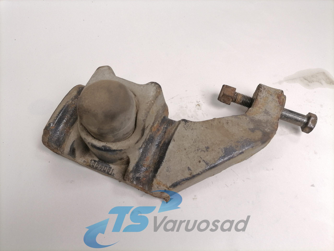 Scania Shock absorber mounting 1354061 - מתלה עבור משאית: תמונה 1 Scania Shock absorber mounting 1354061 - מתלה עבור משאית: תמונה 1