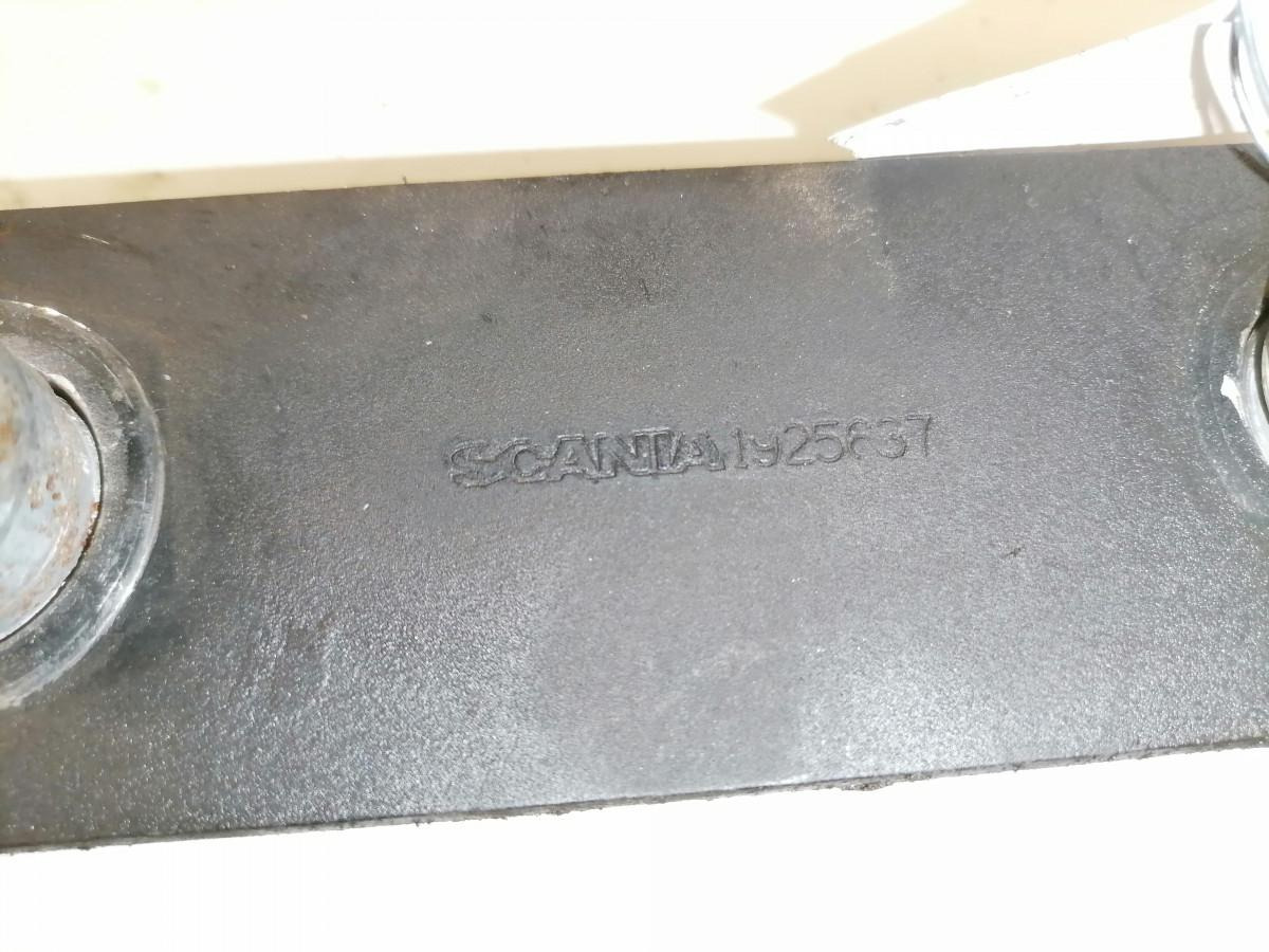 Scania Spring shackle 1925637 - מתלה עבור משאית: תמונה 4 Scania Spring shackle 1925637 - מתלה עבור משאית: תמונה 4