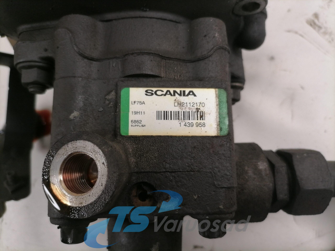 Scania Steering hydraulic pump 1439958 - משאבת היגוי עבור משאית: תמונה 2 Scania Steering hydraulic pump 1439958 - משאבת היגוי עבור משאית: תמונה 2