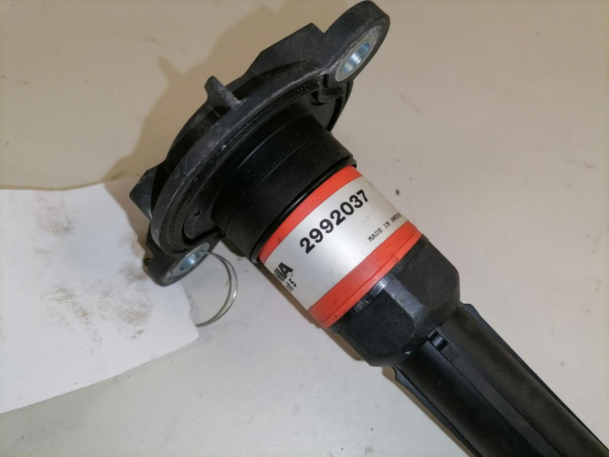 Scania Süütepool 2992037 - משאבת דלק עבור משאית: תמונה 5 Scania Süütepool 2992037 - משאבת דלק עבור משאית: תמונה 5