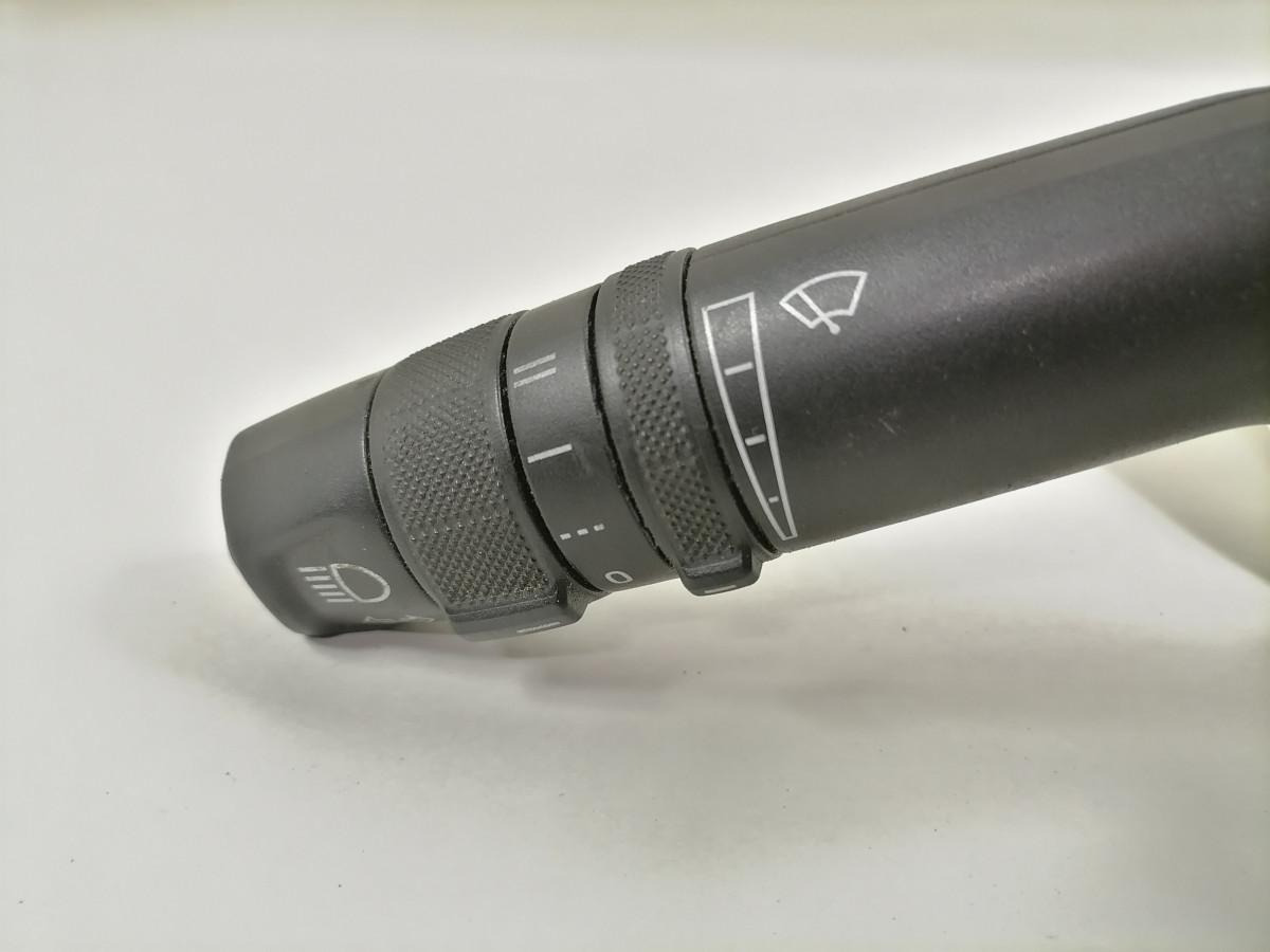 Scania Switch 2824094 - מערכת חשמל עבור משאית: תמונה 4 Scania Switch 2824094 - מערכת חשמל עבור משאית: תמונה 4