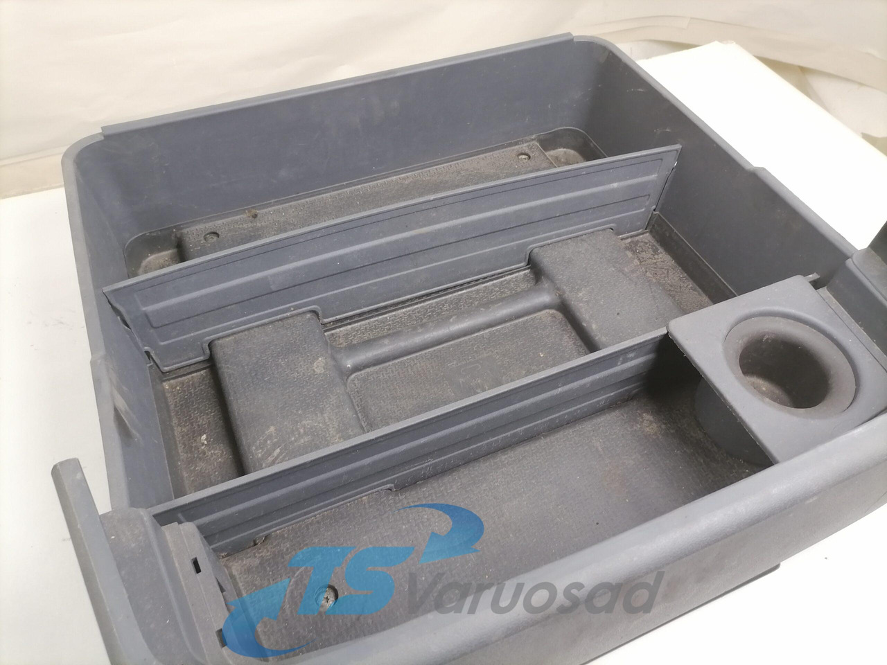 Scania Tool box 2145565 - חלק אוניברסלי עבור משאית: תמונה 2 Scania Tool box 2145565 - חלק אוניברסלי עבור משאית: תמונה 2
