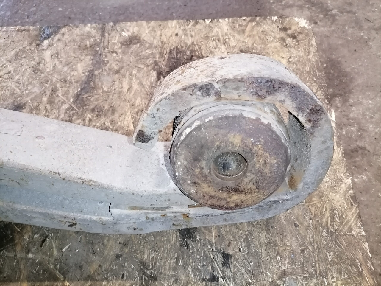 Scania Vedrupakk, vasak 1425509 - מתלה פלדה עבור משאית: תמונה 2 Scania Vedrupakk, vasak 1425509 - מתלה פלדה עבור משאית: תמונה 2