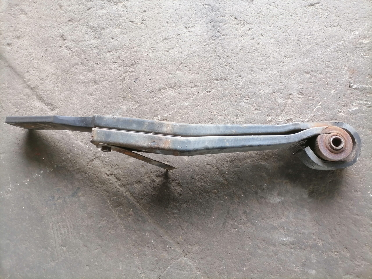 Scania Vedrupakk, vasak 1769877 - מתלה פלדה עבור משאית: תמונה 2 Scania Vedrupakk, vasak 1769877 - מתלה פלדה עבור משאית: תמונה 2