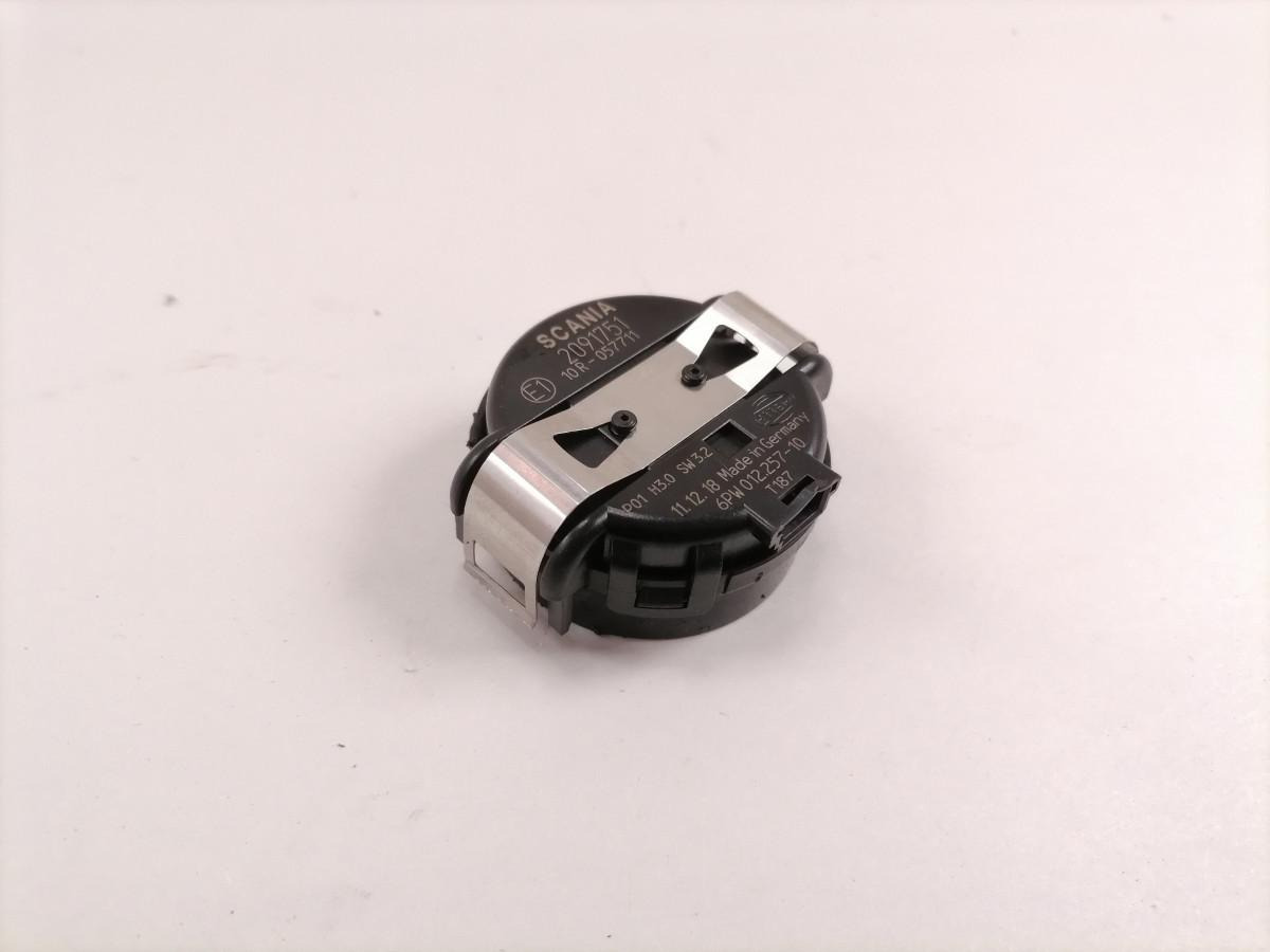 Scania Vihmasensor 2091751 - ECU עבור משאית: תמונה 2 Scania Vihmasensor 2091751 - ECU עבור משאית: תמונה 2