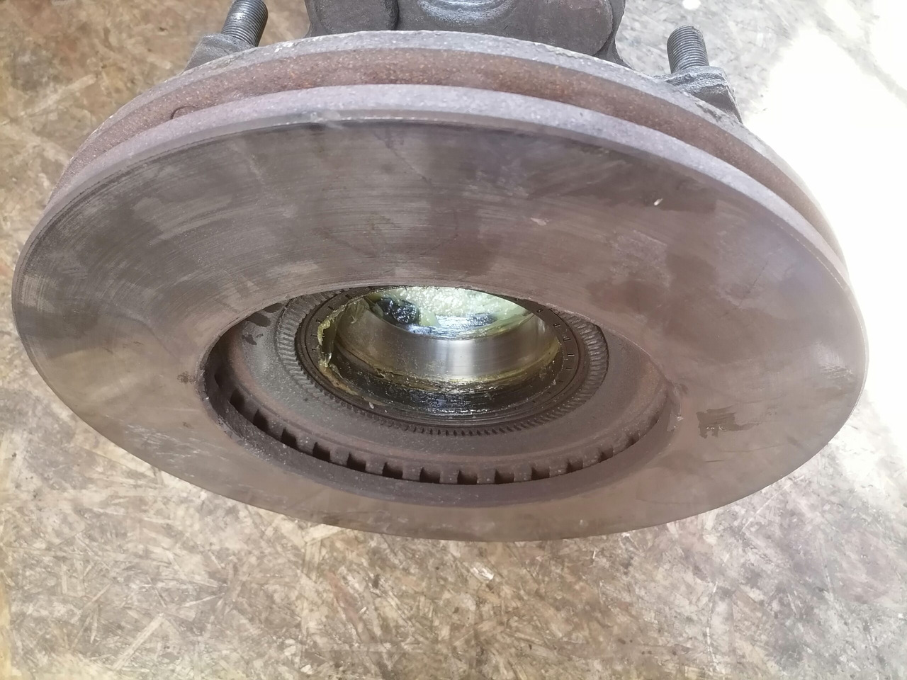 Scania Wheel hub 2290542 - חלק אוניברסלי עבור משאית: תמונה 3 Scania Wheel hub 2290542 - חלק אוניברסלי עבור משאית: תמונה 3