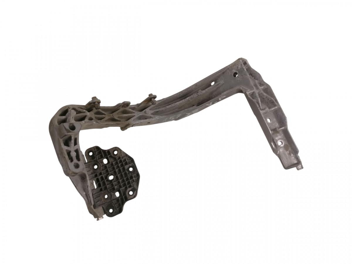 Scania light bracket 2479060 - אורות/ תאורה עבור משאית: תמונה 1 Scania light bracket 2479060 - אורות/ תאורה עבור משאית: תמונה 1
