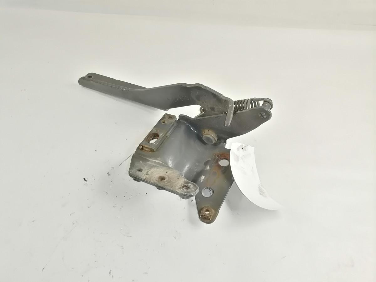 Scania lower grille carrier hinge 1785546 - גריל עבור משאית: תמונה 2 Scania lower grille carrier hinge 1785546 - גריל עבור משאית: תמונה 2