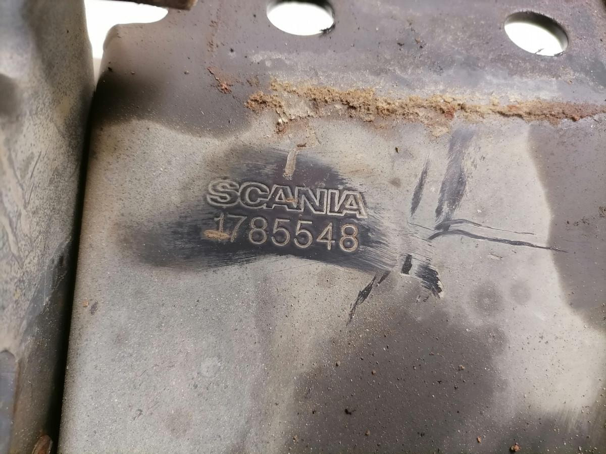 Scania lower grille carrier hinge 1785548 - גריל עבור משאית: תמונה 5 Scania lower grille carrier hinge 1785548 - גריל עבור משאית: תמונה 5