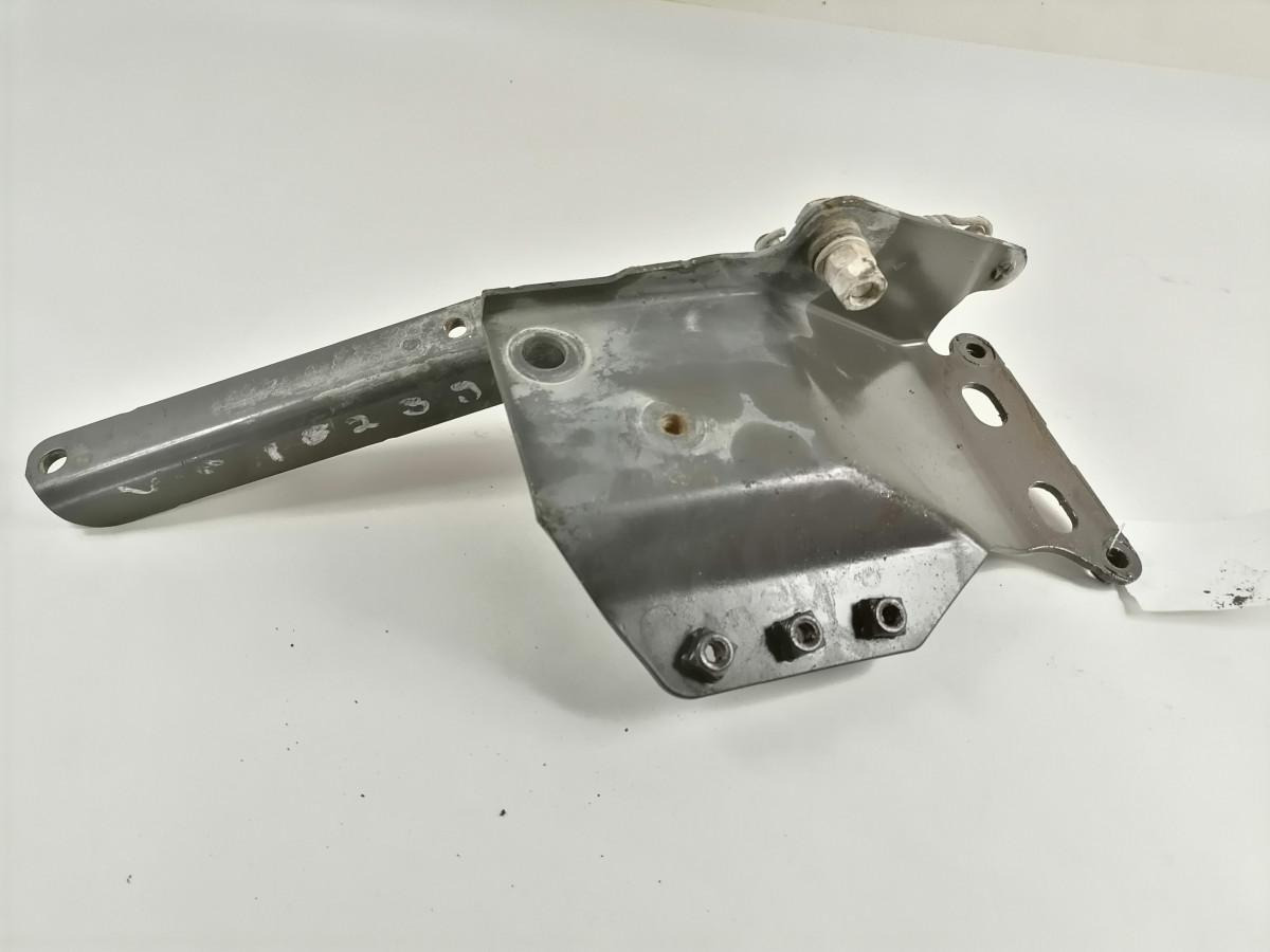 Scania lower grille carrier hinge 1785549 - גריל עבור משאית: תמונה 3 Scania lower grille carrier hinge 1785549 - גריל עבור משאית: תמונה 3