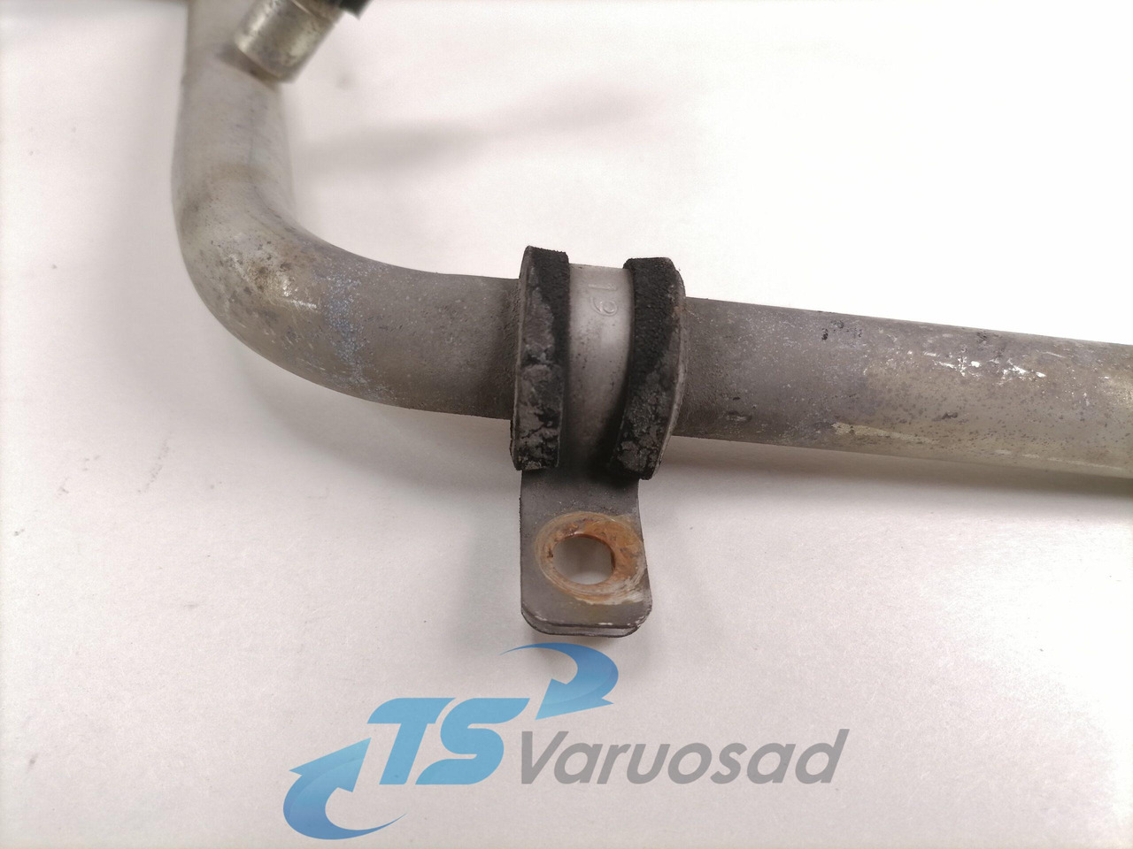 Volvo A/C pipe 20752895 - חימום/ אוורור עבור משאית: תמונה 2 Volvo A/C pipe 20752895 - חימום/ אוורור עבור משאית: תמונה 2
