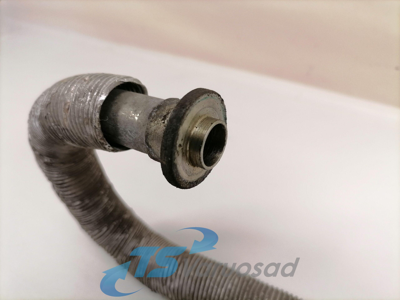 Volvo A/C pipe 20752896 - חימום/ אוורור עבור משאית: תמונה 3 Volvo A/C pipe 20752896 - חימום/ אוורור עבור משאית: תמונה 3