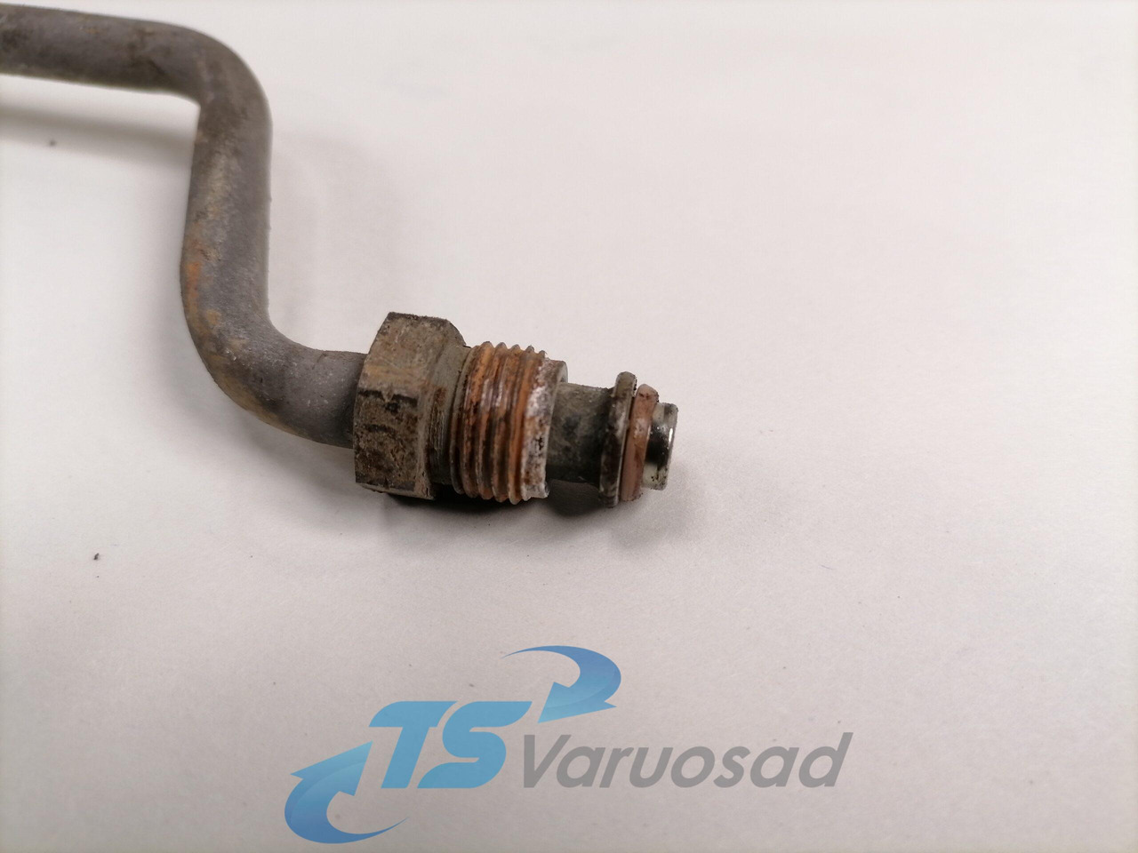 Volvo A/C pipe 20865099 - חימום/ אוורור עבור משאית: תמונה 2 Volvo A/C pipe 20865099 - חימום/ אוורור עבור משאית: תמונה 2