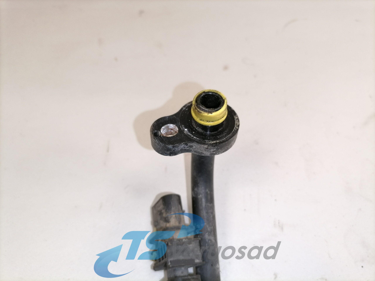 Volvo A/C pipe 84180959 - חימום/ אוורור עבור משאית: תמונה 3 Volvo A/C pipe 84180959 - חימום/ אוורור עבור משאית: תמונה 3