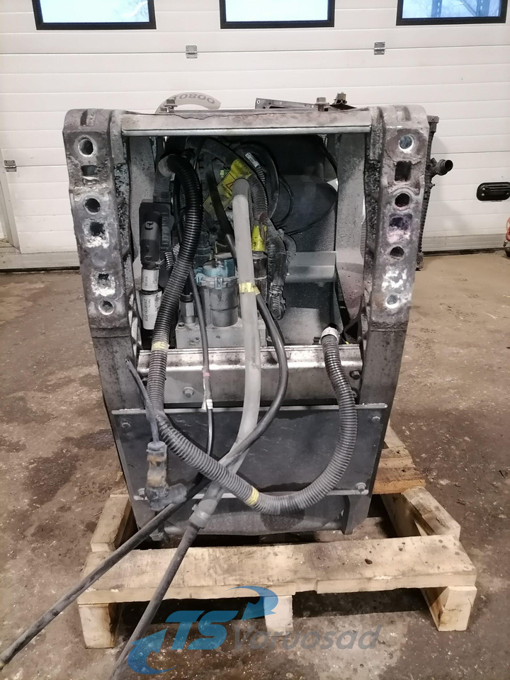 Volvo Ad Blue tank 22460025 - מערכת דלק עבור משאית: תמונה 3 Volvo Ad Blue tank 22460025 - מערכת דלק עבור משאית: תמונה 3