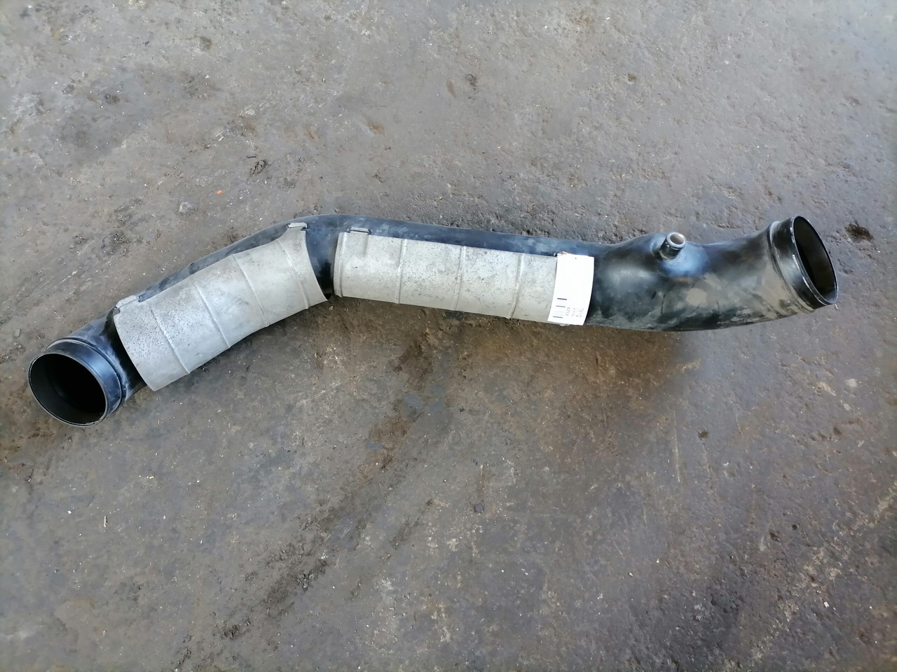 Volvo Air intake 21080323 - מערכת כניסת אוויר עבור משאית: תמונה 2 Volvo Air intake 21080323 - מערכת כניסת אוויר עבור משאית: תמונה 2