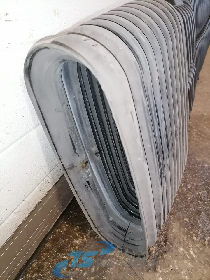 Volvo Air intake 21122123 - מערכת כניסת אוויר עבור משאית: תמונה 4 Volvo Air intake 21122123 - מערכת כניסת אוויר עבור משאית: תמונה 4