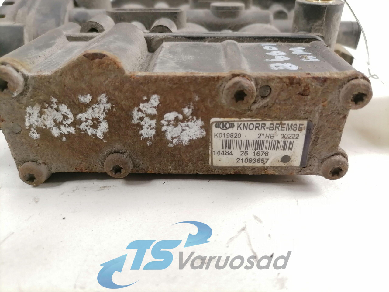 Volvo Air suspension control valve, ECAS 21083657 - שסתום בלמים עבור משאית: תמונה 4 Volvo Air suspension control valve, ECAS 21083657 - שסתום בלמים עבור משאית: תמונה 4