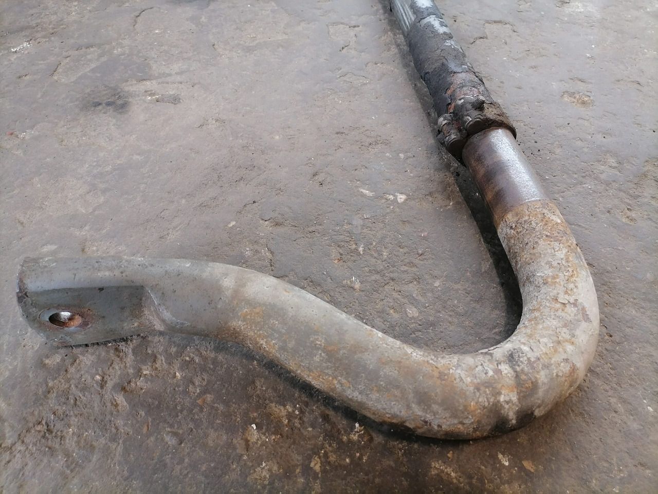 Volvo Anti-roll bar 1075683 - סרגל נגד גלגול עבור משאית: תמונה 3 Volvo Anti-roll bar 1075683 - סרגל נגד גלגול עבור משאית: תמונה 3
