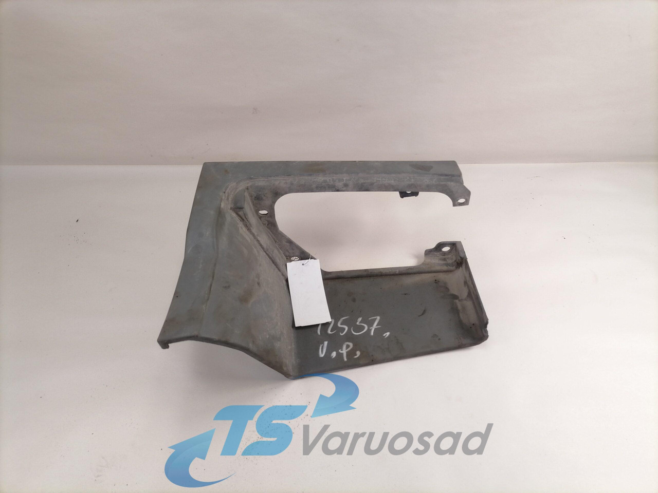 Volvo Astmelaua plastik 21344647 - צעד עבור משאית: תמונה 1 Volvo Astmelaua plastik 21344647 - צעד עבור משאית: תמונה 1
