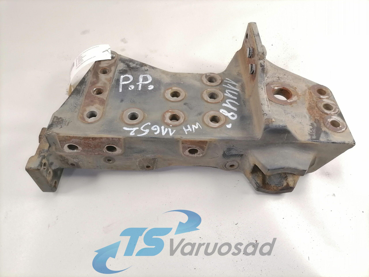 Volvo Bracket 20428257 - מסגרת/ שלדה עבור משאית: תמונה 2 Volvo Bracket 20428257 - מסגרת/ שלדה עבור משאית: תמונה 2