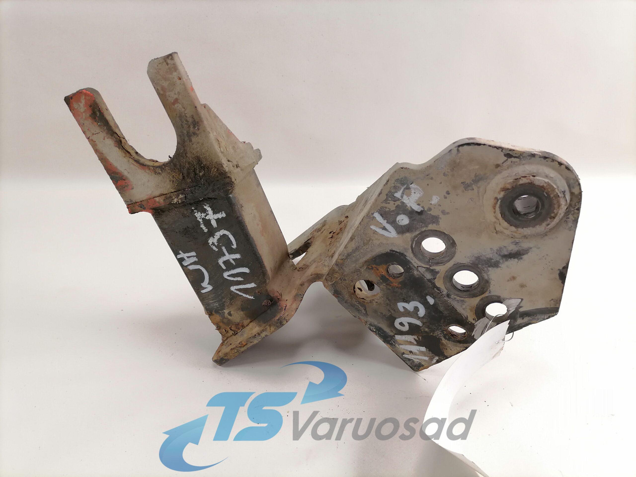Volvo Bumper bracket 20499243 - פגוש עבור משאית: תמונה 2 Volvo Bumper bracket 20499243 - פגוש עבור משאית: תמונה 2