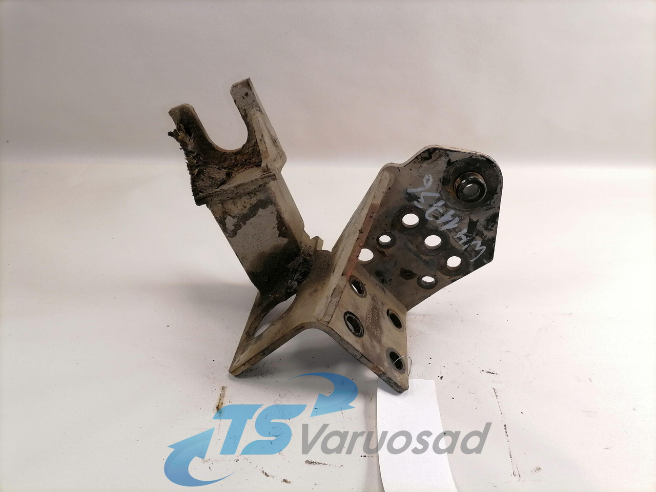 Volvo Bumper bracket 20499244 - פגוש עבור משאית: תמונה 1 Volvo Bumper bracket 20499244 - פגוש עבור משאית: תמונה 1